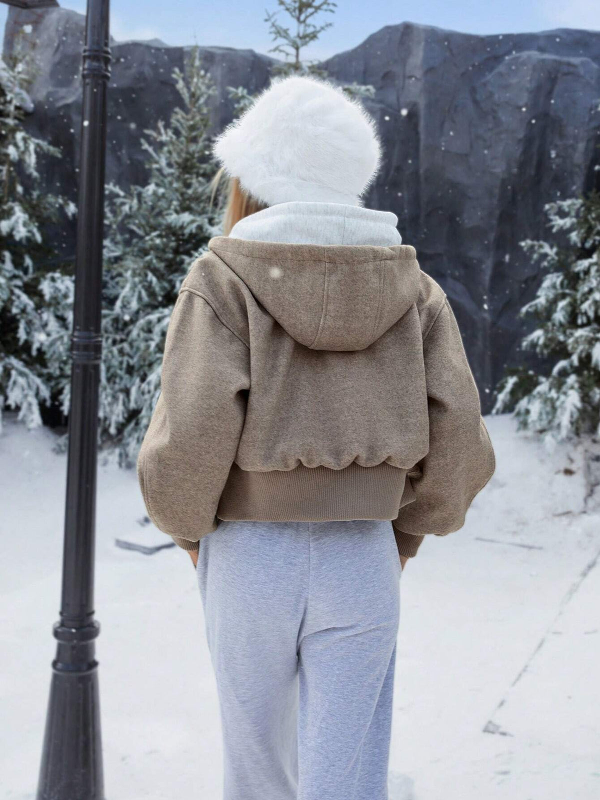 Alfie Hooded Vest Jacket — product photo 6