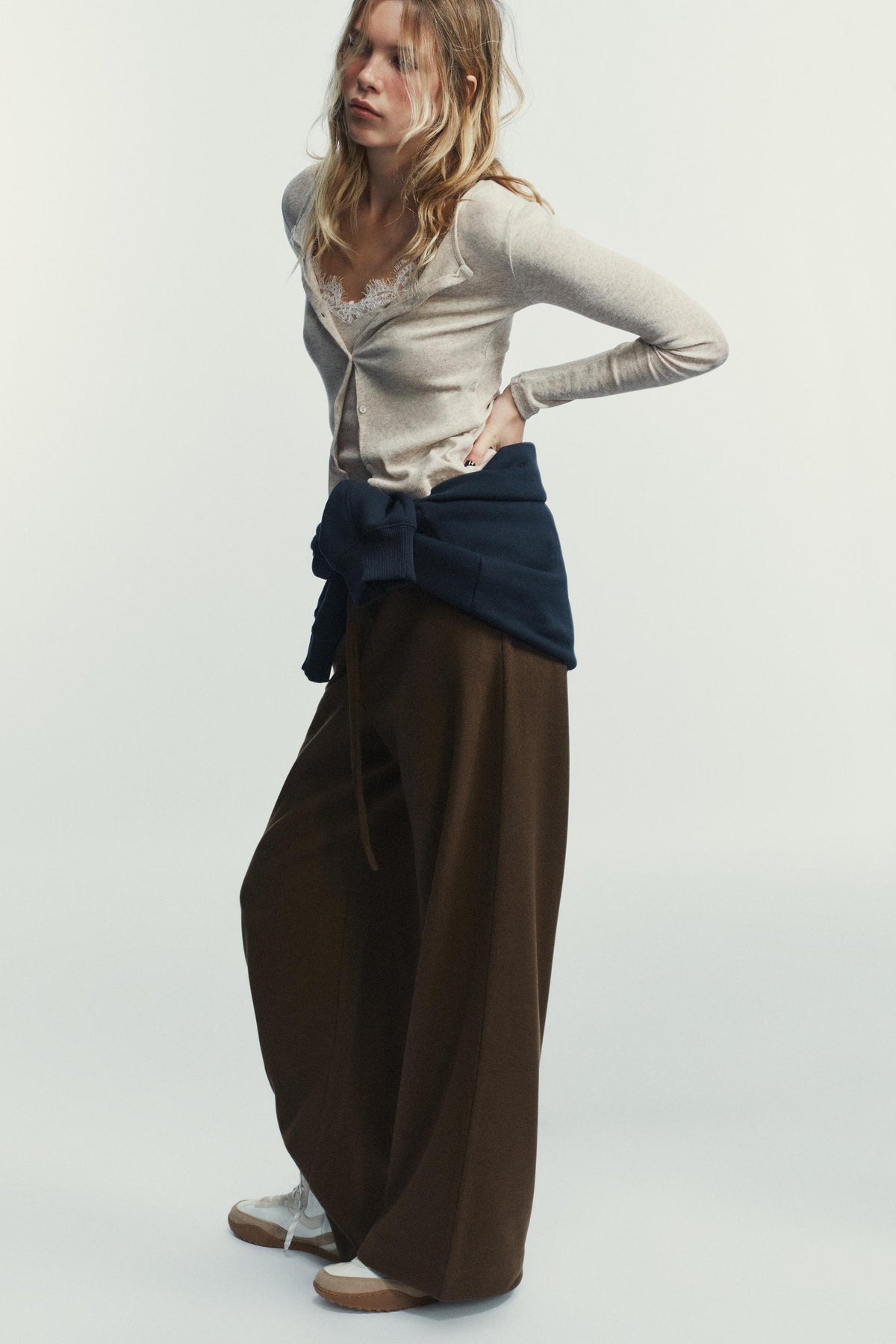 Isola | Lace Top — product photo 3