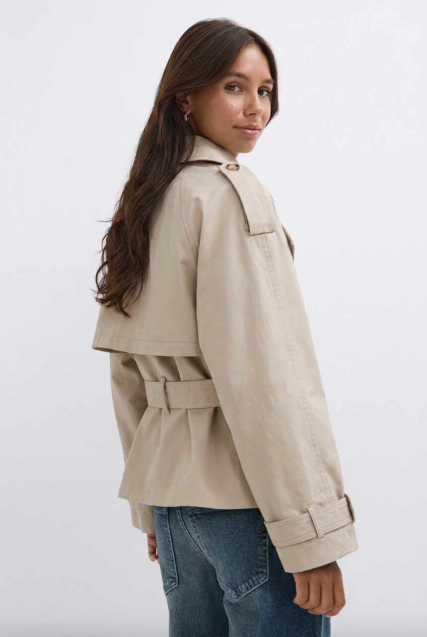 Elyana - Victoria Trench — product photo 3