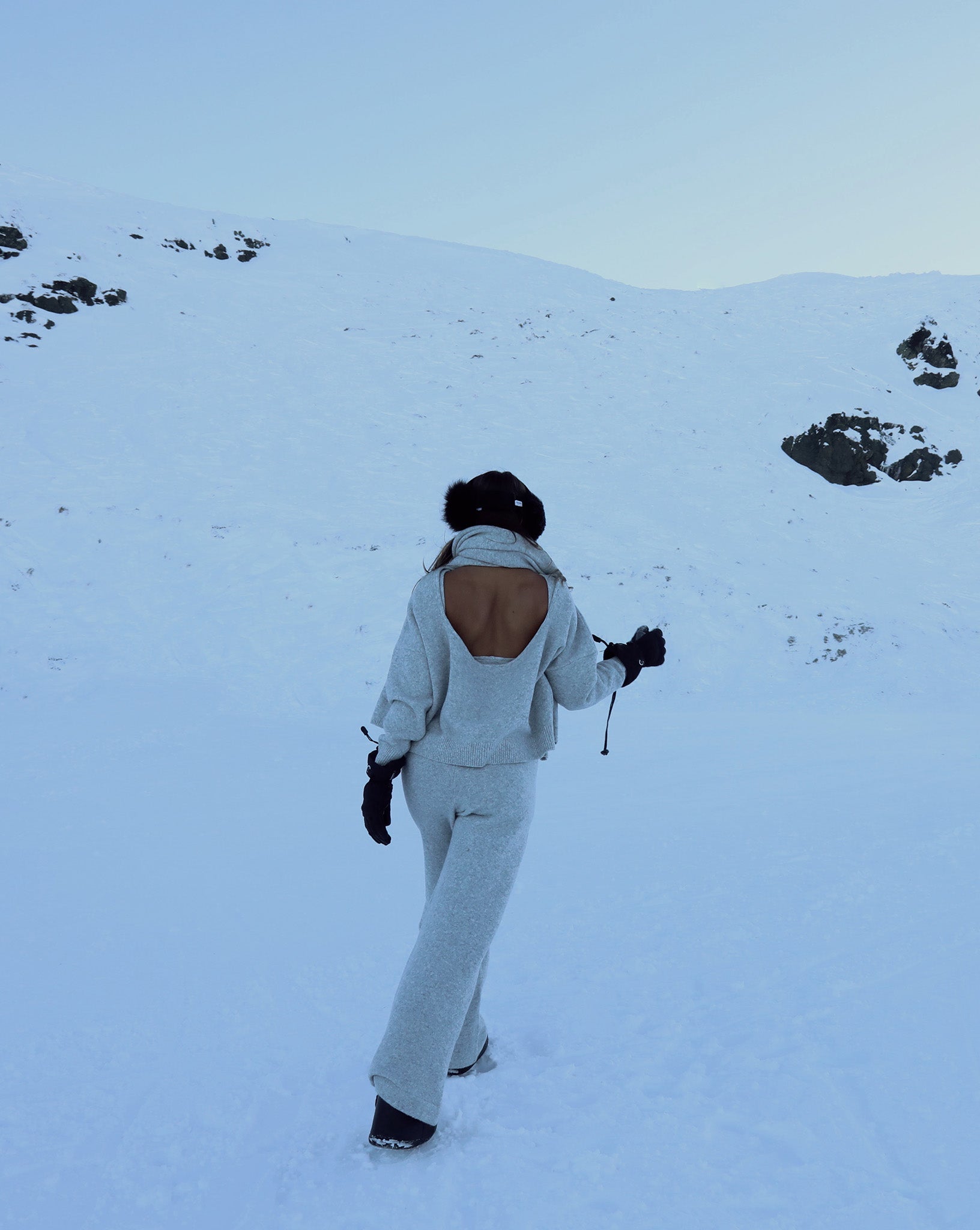 Clara Backless Jumper Set — product photo 7