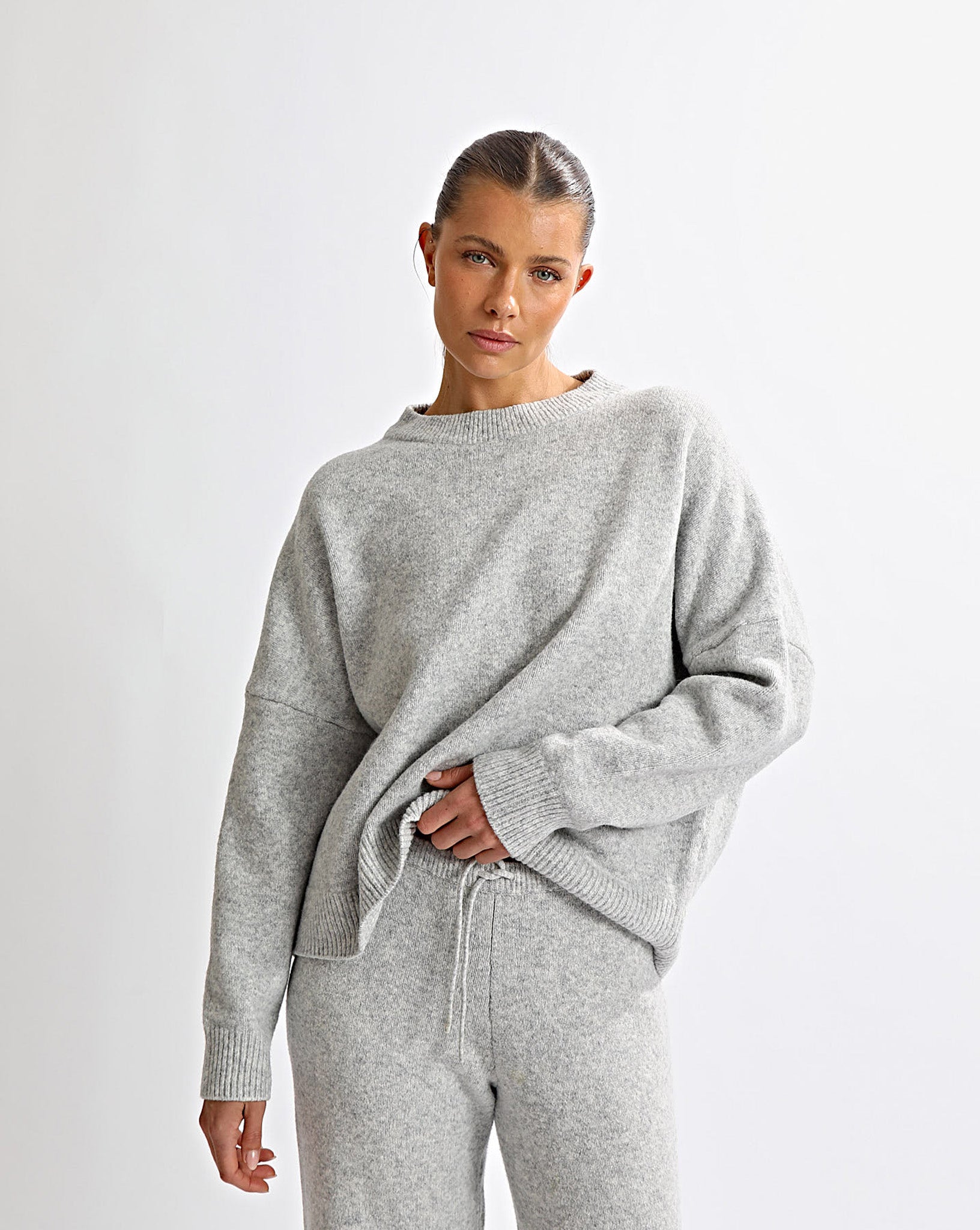 Clara Backless Jumper Set — product photo 4