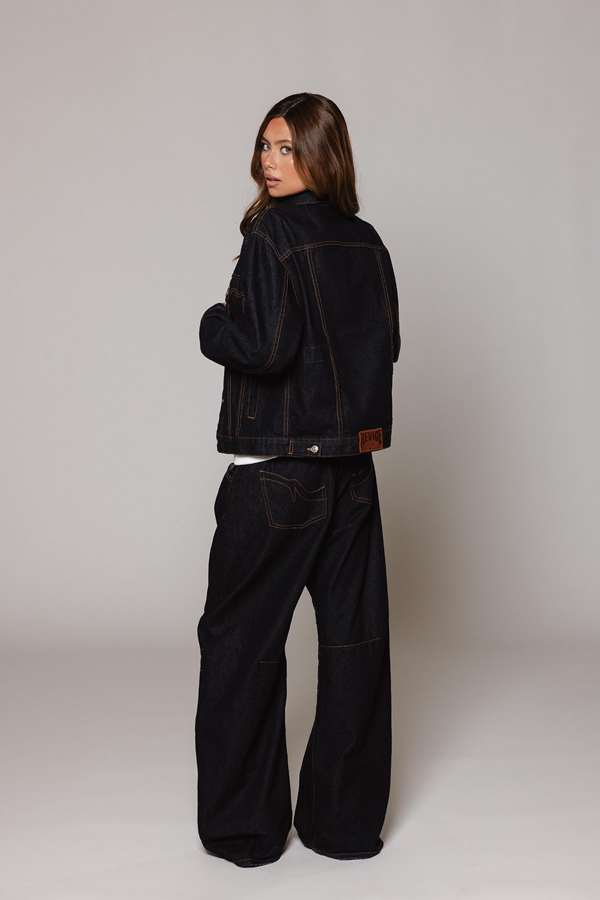 Alina Low Waistband Jeans — product photo 18
