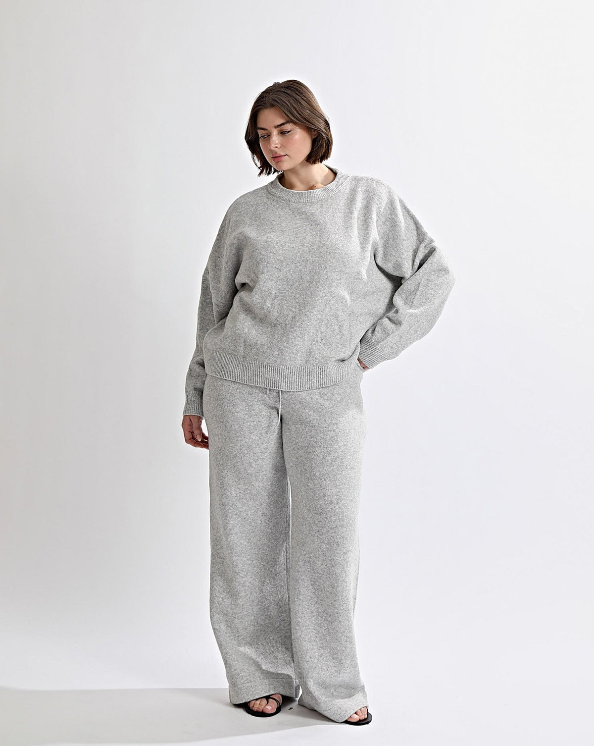 Clara Backless Jumper Set — product photo 5